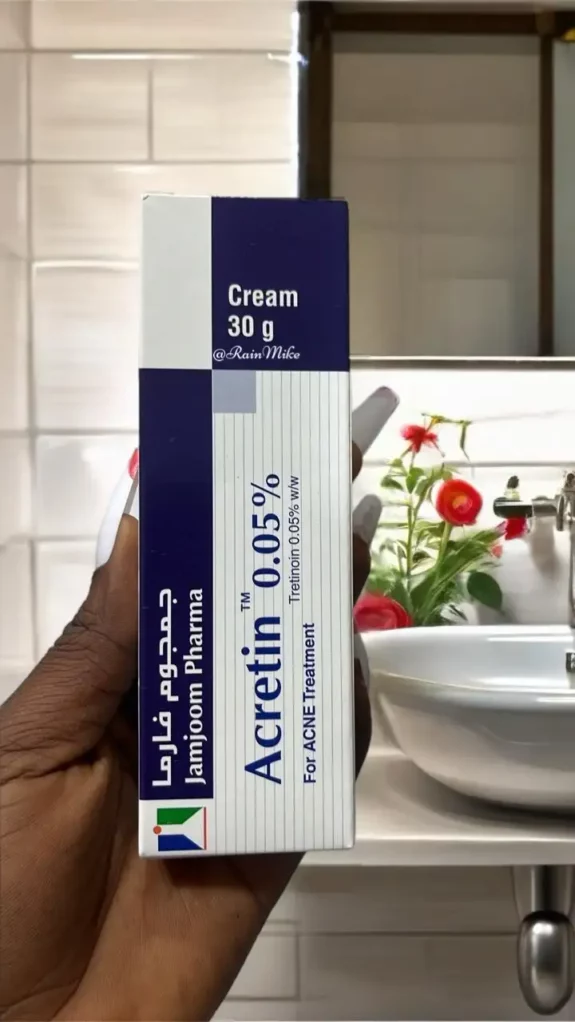 Acretin 0.05 topical retinoid cream tube.