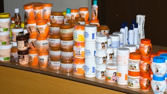 Hydro Bleaching Cream jar.