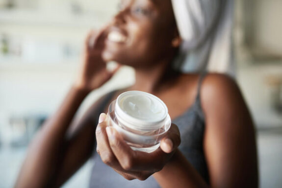Hand cream tube with hydroquinone.