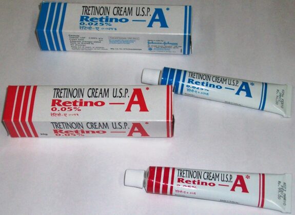 Cream Retino A jar, skincare product