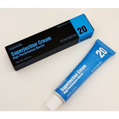 Tretinoin Cream 0.05% tube